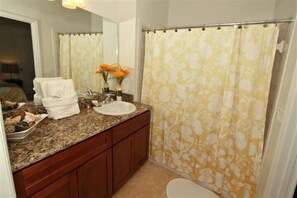 Bathroom - 4725 Ruby Red Lane (Kissimmee)