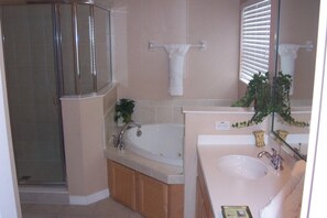 Bathroom - 506 BONVILLE (Davenport)