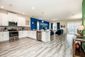 Apartment, Multiple Bedrooms | Private kitchen