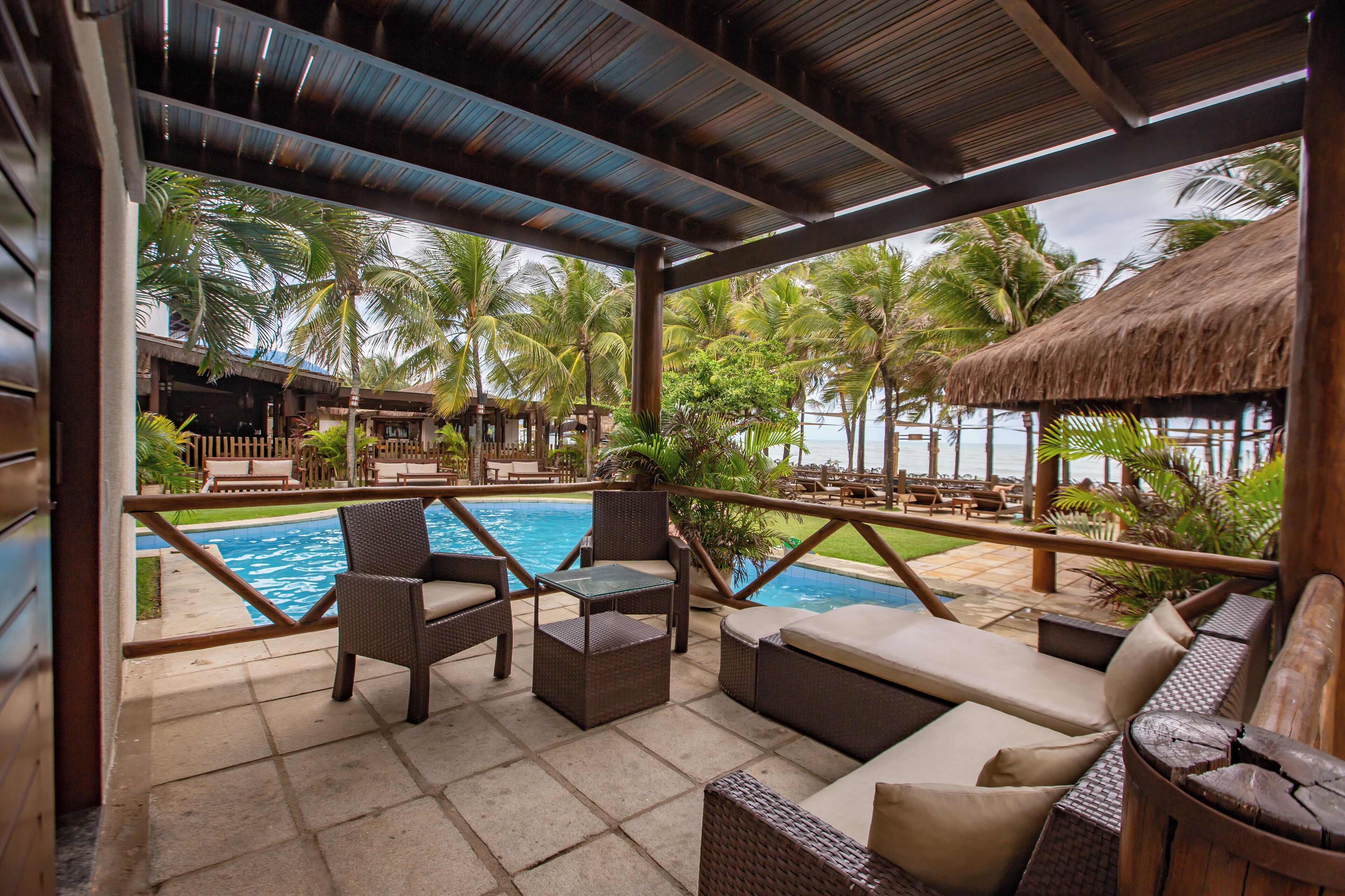 deluxe double or twin room | lanai