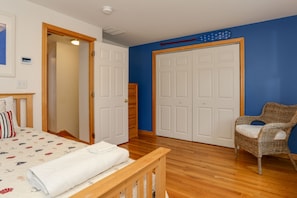 3 bedrooms, iron/ironing board, travel crib, WiFi