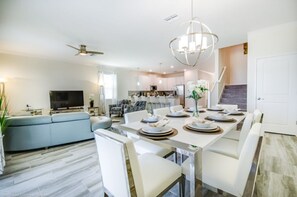Apartment, Multiple Bedrooms | In-room dining