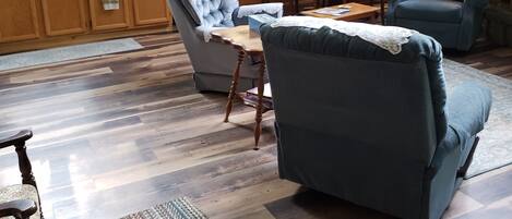 المنشأة من الداخل