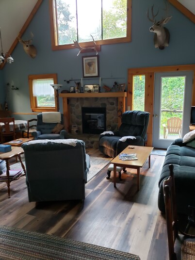 WELCOME! WE ARE PET FRIENDLY.