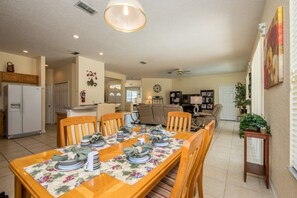 Apartment, Multiple Bedrooms | In-room dining - 229 NHD (Davenport)