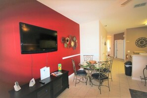 Appartement, plusieurs chambres | Restauration dans la chambre