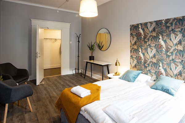 Double Room, Shared Bathroom | Individually decorated, iron/ironing board, free WiFi, bed sheets