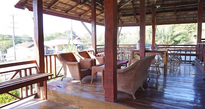Baan Thai Samuckee Chiangkhan