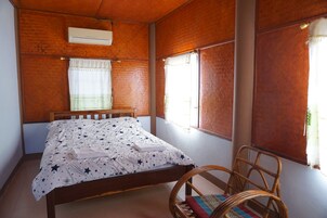 Standard Double Room | Free WiFi, bed sheets