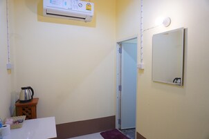 标准双人房 | 客房服务设施