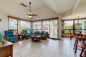 TV, DVD player - Ideal resort retreat with central AC and access to pools, hot tub, golf, & more (Waikoloa)
