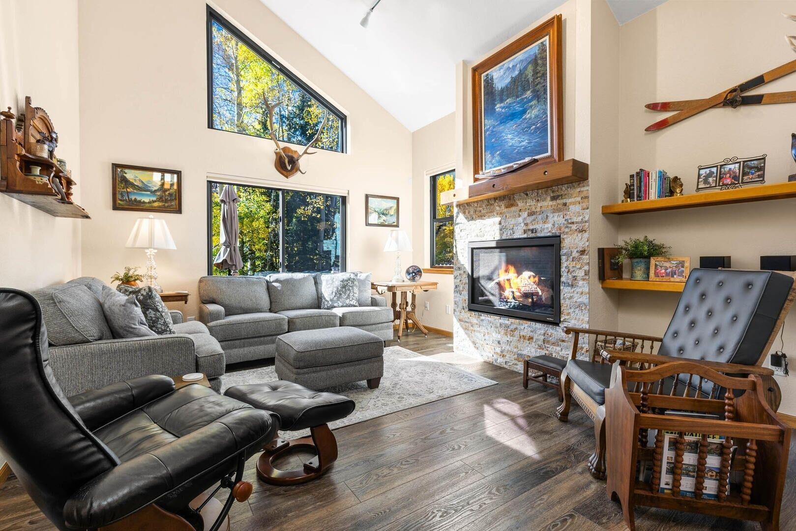 House, 3 Bedrooms | Living area | TV