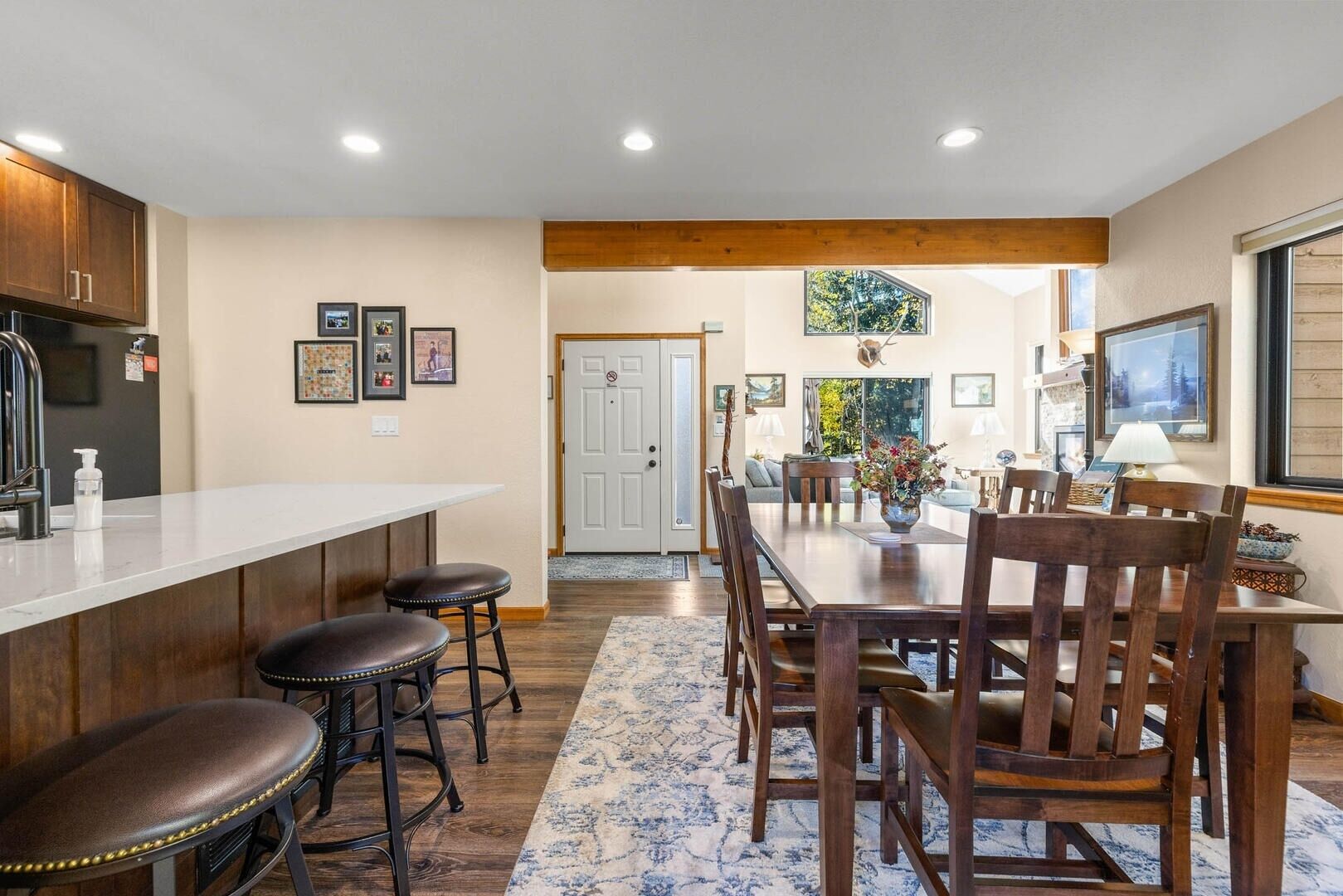 House, 3 Bedrooms | Dining