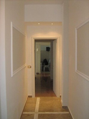 Hallway - Appia Nuova Holiday (Rome)