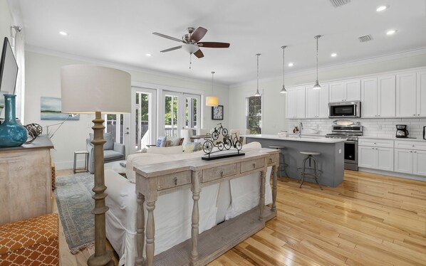 Interior - 91 San Juan – Private Pool - Seagrove Beach! (Santa Rosa Beach)