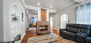 TV, fireplace, offices