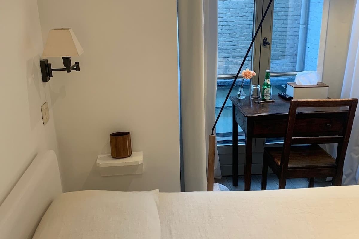 basic double room | premium bedding, desk, soundproofing, iron/ironing board