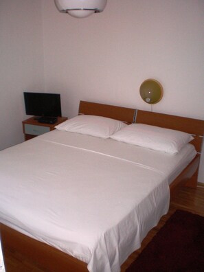 Apartment, 1 Bedroom (1) | 1 bedroom, free WiFi, bed sheets - Apartments Ljubica (Vodice)