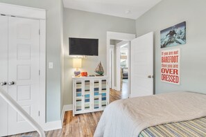 House, 3 Bedrooms | 3 bedrooms, laptop workspace, iron/ironing board, cots/infant beds - At Last 3 Bedroom Home by RedAwning (Port Bolivar)