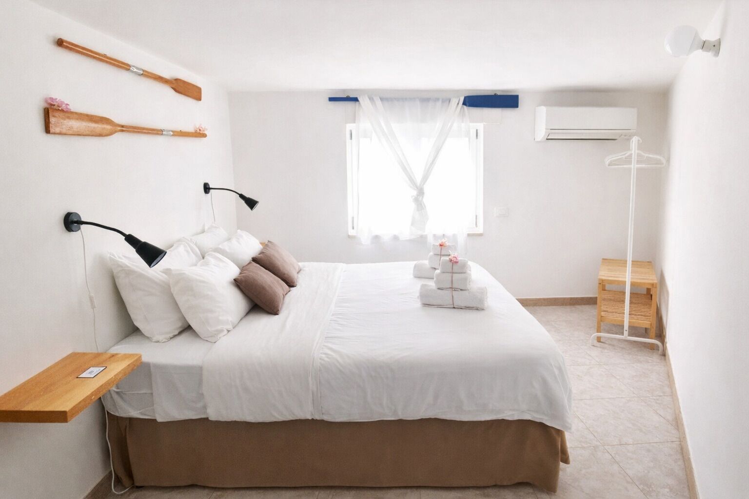 Habitación doble, 1 cama doble, baño privado | Wifi gratis y ropa de cama