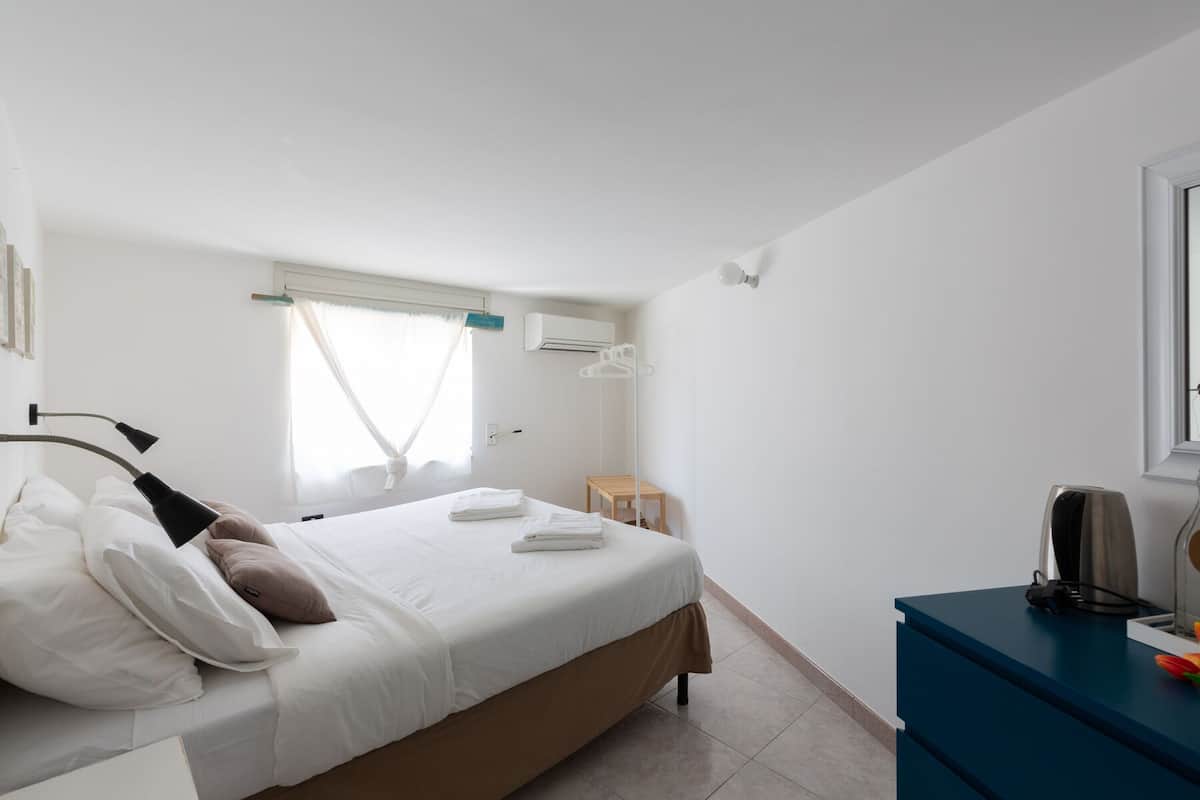 Double Room, 1 Katil Kelamin (Double), Private Bathroom | Wi-fi percuma, cadar katil