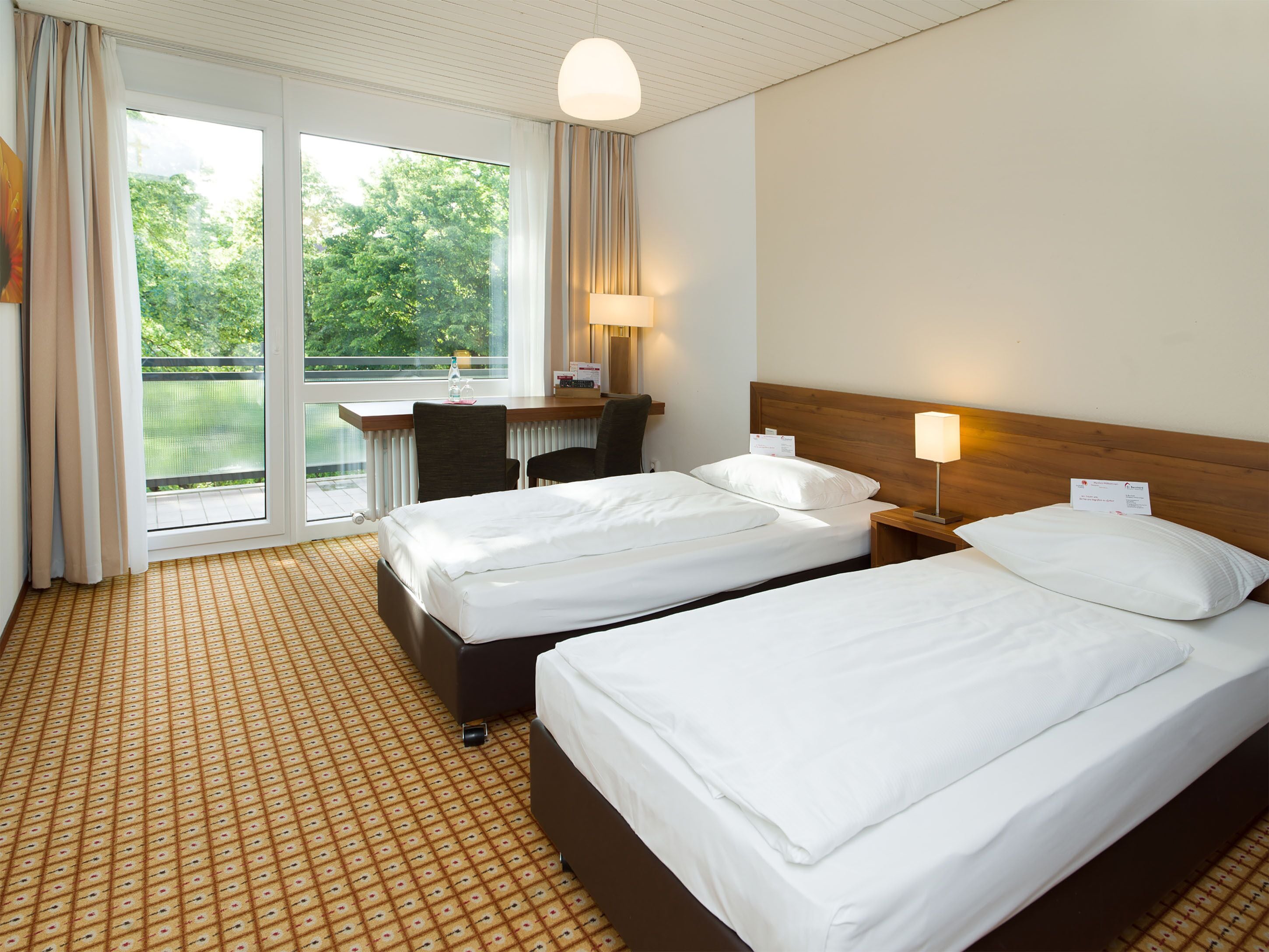 twin room | desk, blackout curtains, soundproofing, free wifi