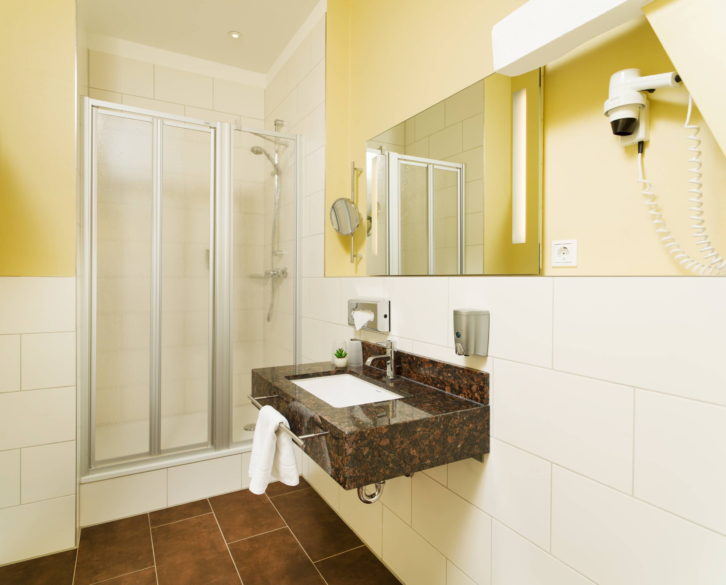 twin room | bathroom | shower, hair dryer, towels