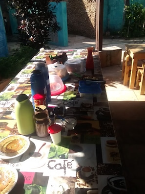 Free daily buffet breakfast