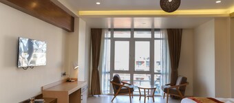 Retro Hotel and Spa