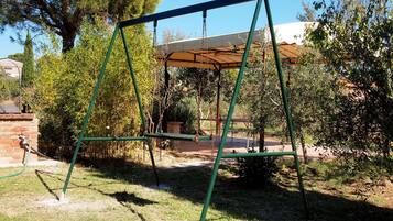 Außen-Kinderspielplatz
