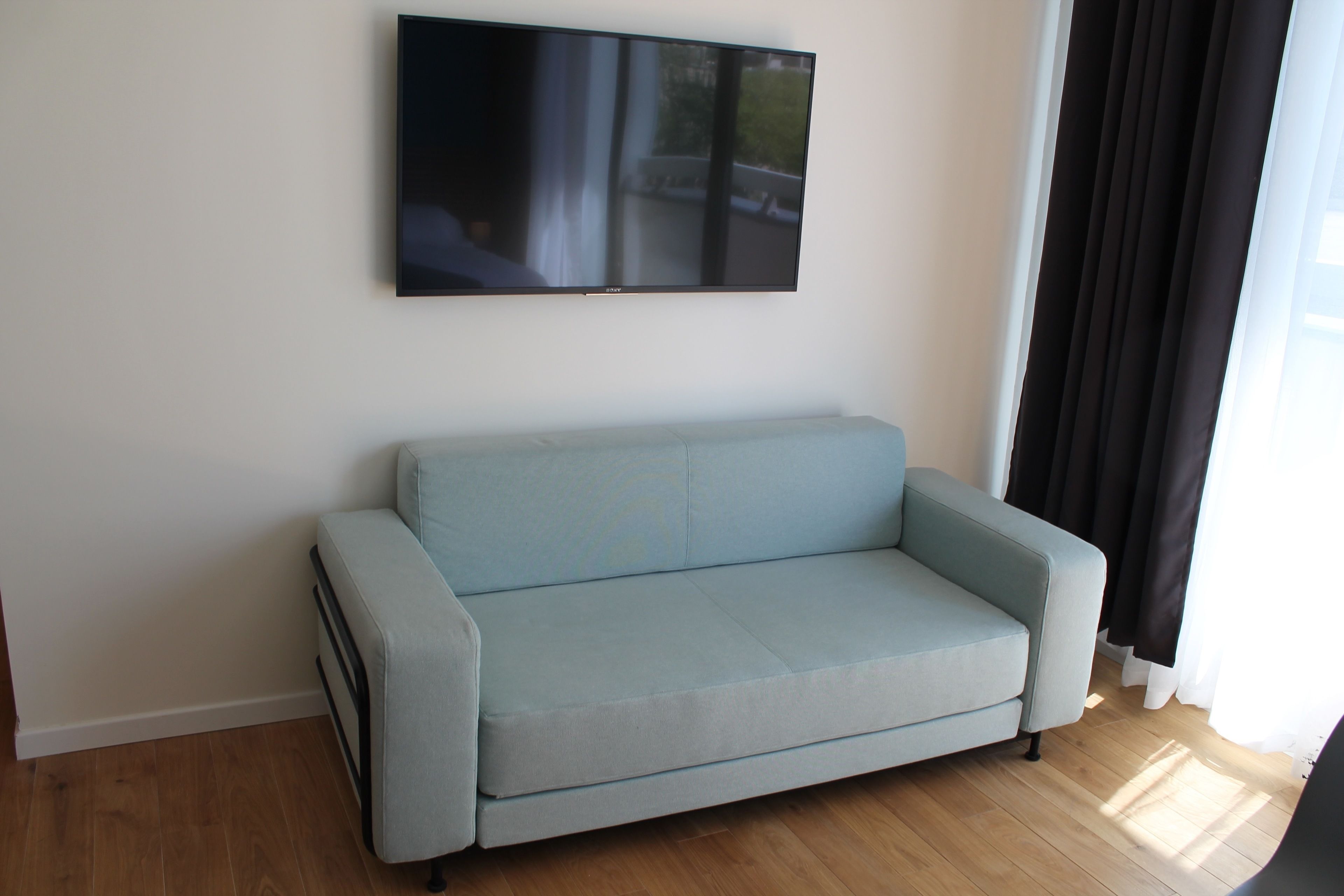 apartment, 1 bedroom, terrace | living area | 140-cm flat-screen tv with digital channels, tv, netflix