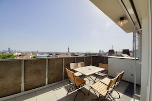 Apartament presidencial, 2 dormitoris, balcó, vistes a la ciutat | Terrassa o pati