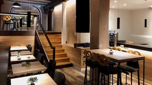 酒吧(店内)