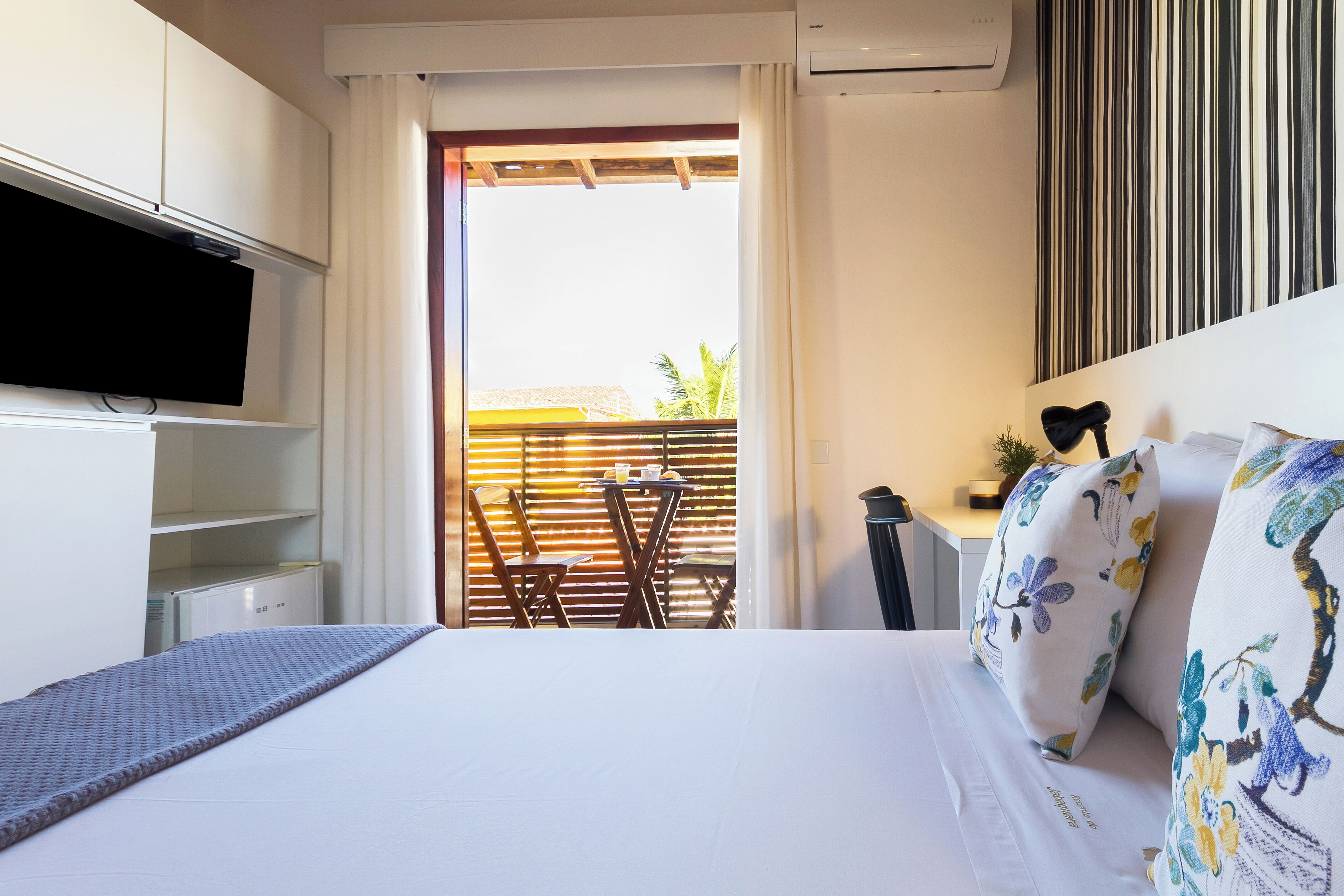 standard duplo ar condicionado e varanda | 1 bedroom, hypo-allergenic bedding, minibar, desk