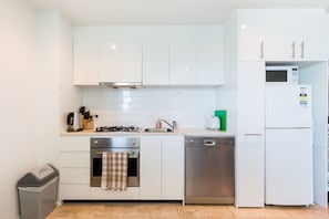 Premium Apartment, 1 Bedroom, Balcony | Private kitchen