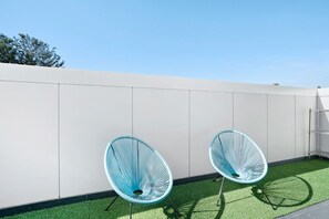 Premium Apartment, 2 Bedrooms, Balcony | Terrace/patio - DINA, 2BDR Carlton Apartment (Carlton)