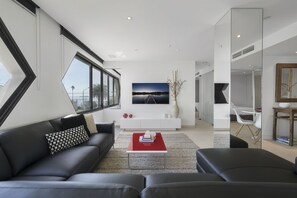 Premium-Apartment, 2 Schlafzimmer | Wohnzimmer