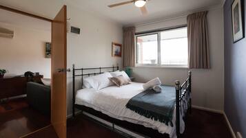 Basic Apartment, 1 Bedroom | 1 bedroom, iron/ironing board, cots/infant beds, free WiFi