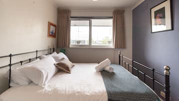 Basic Apartment, 1 Bedroom | 1 bedroom, iron/ironing board, cots/infant beds, free WiFi