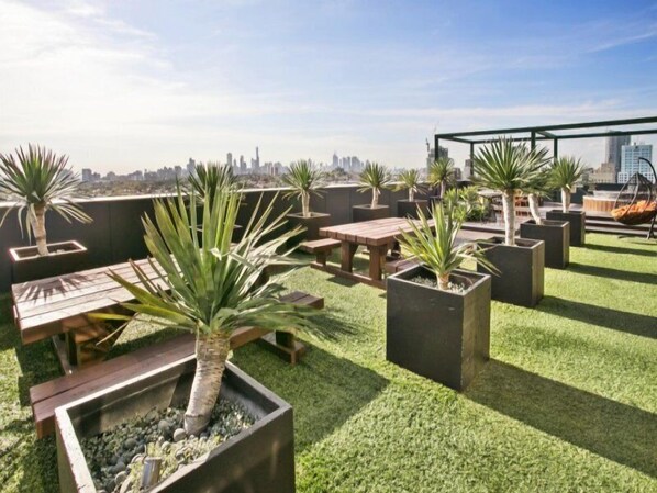 Sundeck