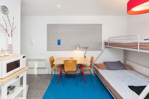 Studio, salle de bains privée
