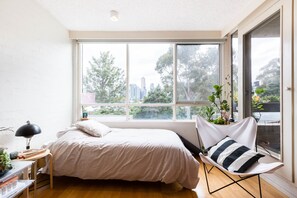 Departamento Premium, 1 habitación, balcón | 1 habitación, tabla de planchar con plancha, cunas y wifi gratis 