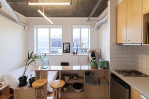 Standard Studio, Private Bathroom | Private kitchenette