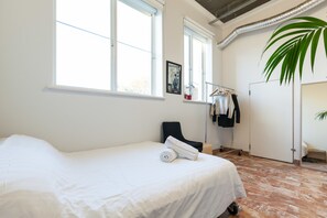 Standard Studio, Private Bathroom