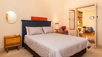 Apartemen Premium, 1 kamar tidur, kamar mandi pribadi | 1 kamar tidur dan setrika/meja setrika