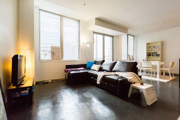 Interior - MEGAN, 2BDR Melbourne Apartment (Melbourne)