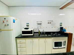 Basic Apartment | Private kitchen