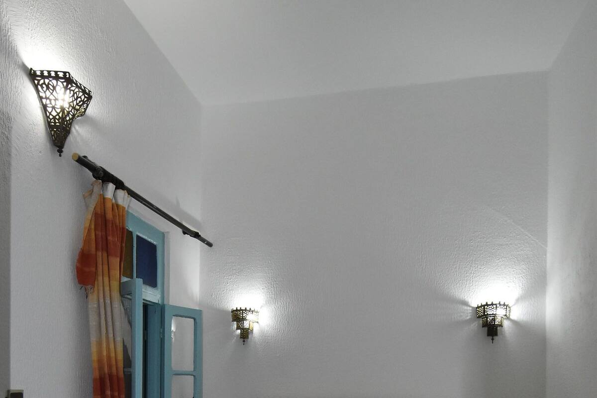 Premium bedding, desk, free WiFi, bed sheets