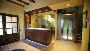 Reception - Hotel Can Panyella (Gelida)