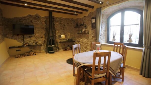 Lunch and dinner served - Hotel Can Panyella (Gelida)